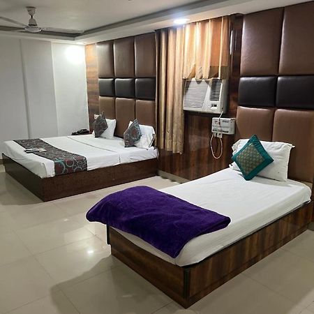 Hotel Le Mount Near Igi Airport Új-Delhi Kültér fotó
