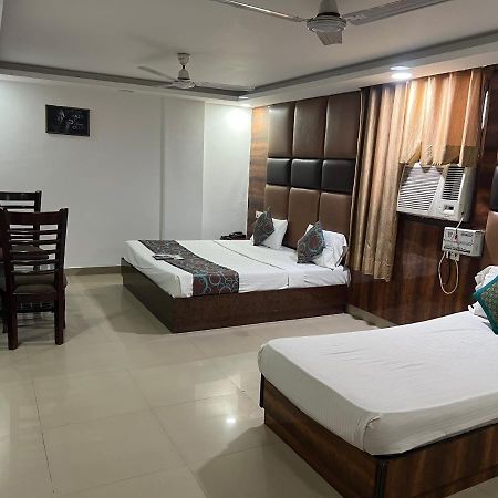Hotel Le Mount Near Igi Airport Új-Delhi Kültér fotó