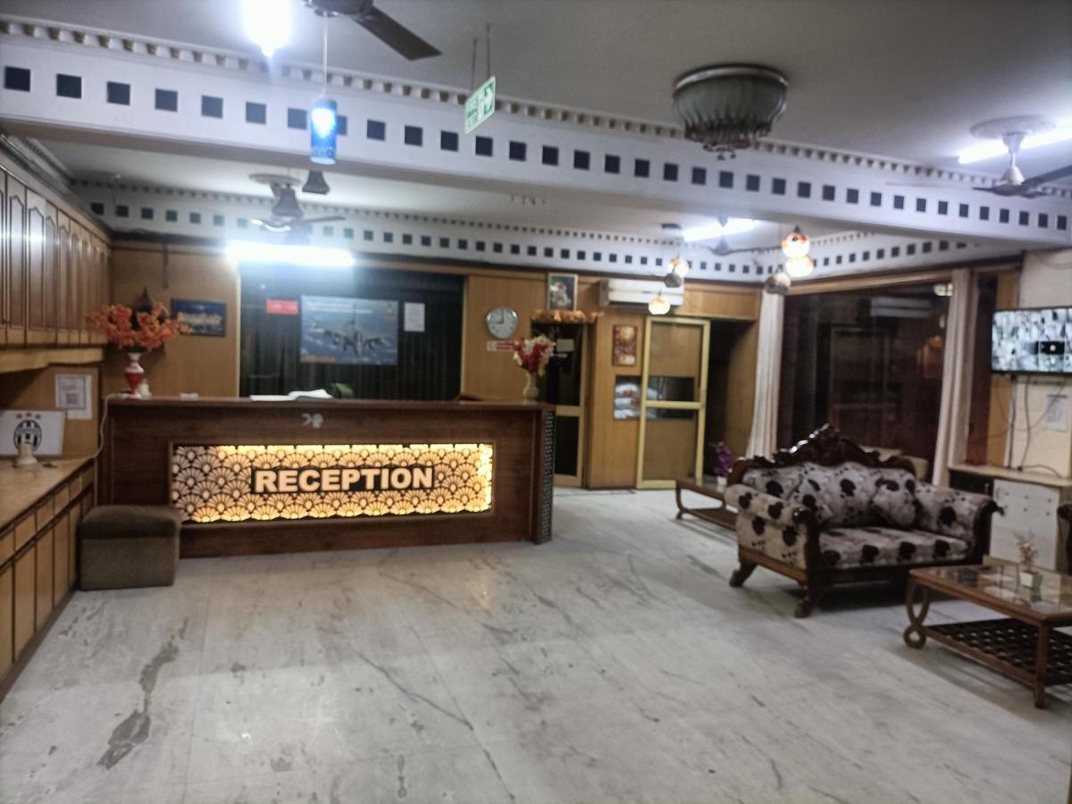 Hotel Le Mount Near Igi Airport Új-Delhi Kültér fotó