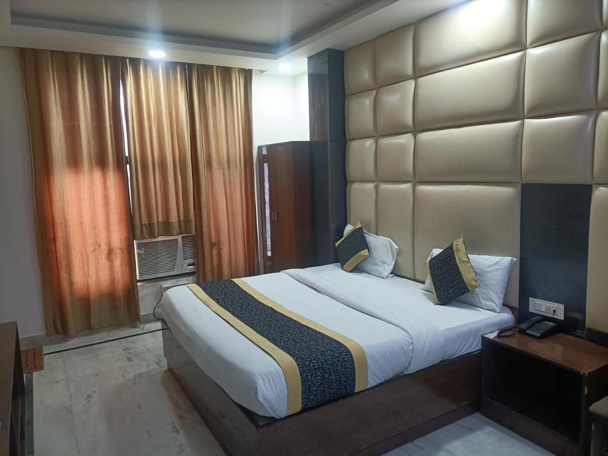 Hotel Le Mount Near Igi Airport Új-Delhi Kültér fotó