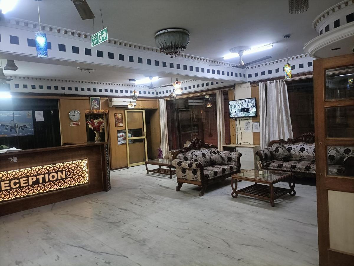 Hotel Le Mount Near Igi Airport Új-Delhi Kültér fotó