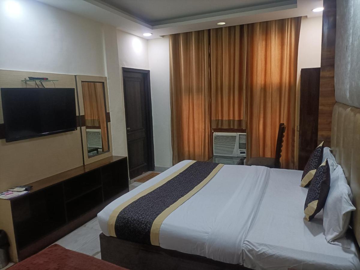 Hotel Le Mount Near Igi Airport Új-Delhi Kültér fotó