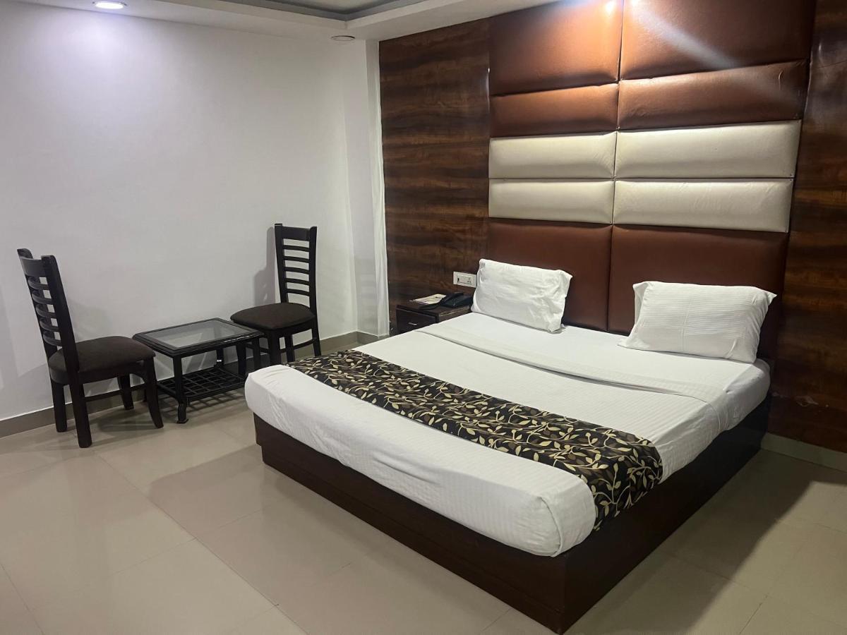 Hotel Le Mount Near Igi Airport Új-Delhi Kültér fotó